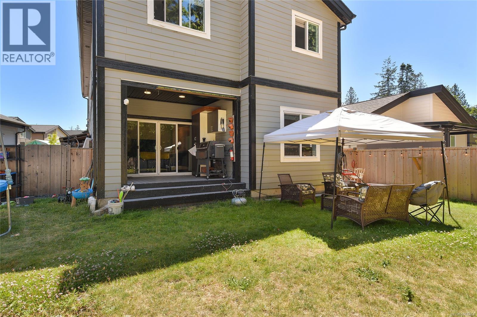 17 Saanich Ridge Dr, Central Saanich, British Columbia