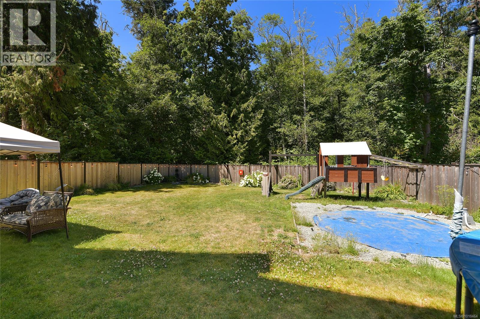 17 Saanich Ridge Dr, Central Saanich, British Columbia