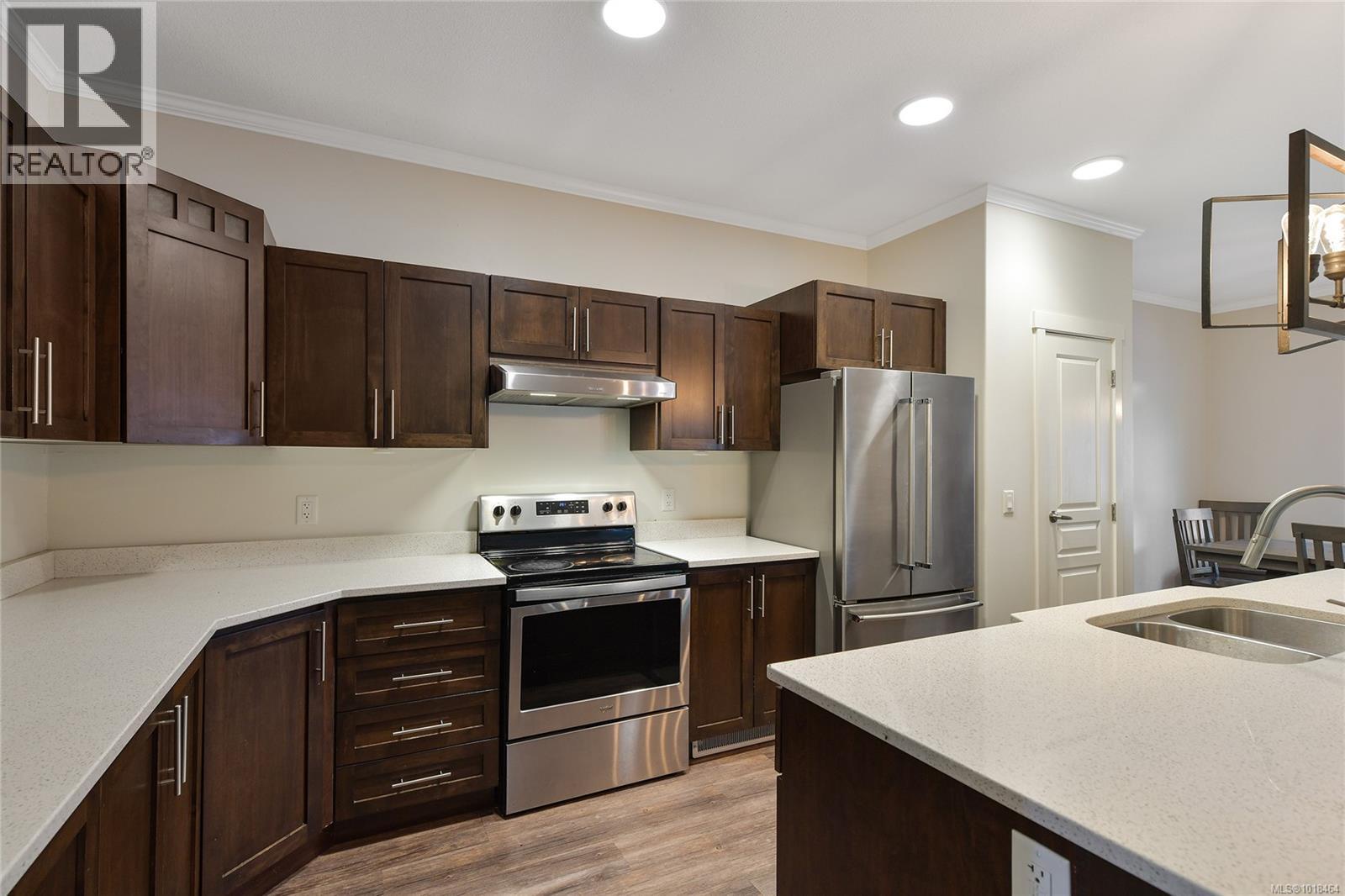 17 Saanich Ridge Dr, Central Saanich, British Columbia