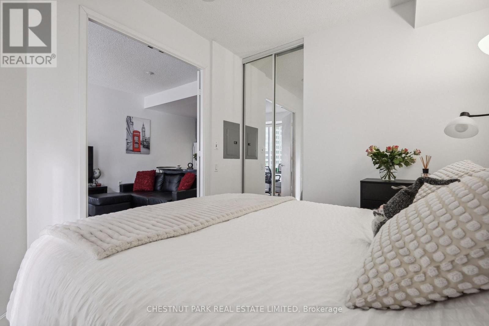 1014 - 85 Bloor Street E, Toronto (church-yonge Corridor), Ontario