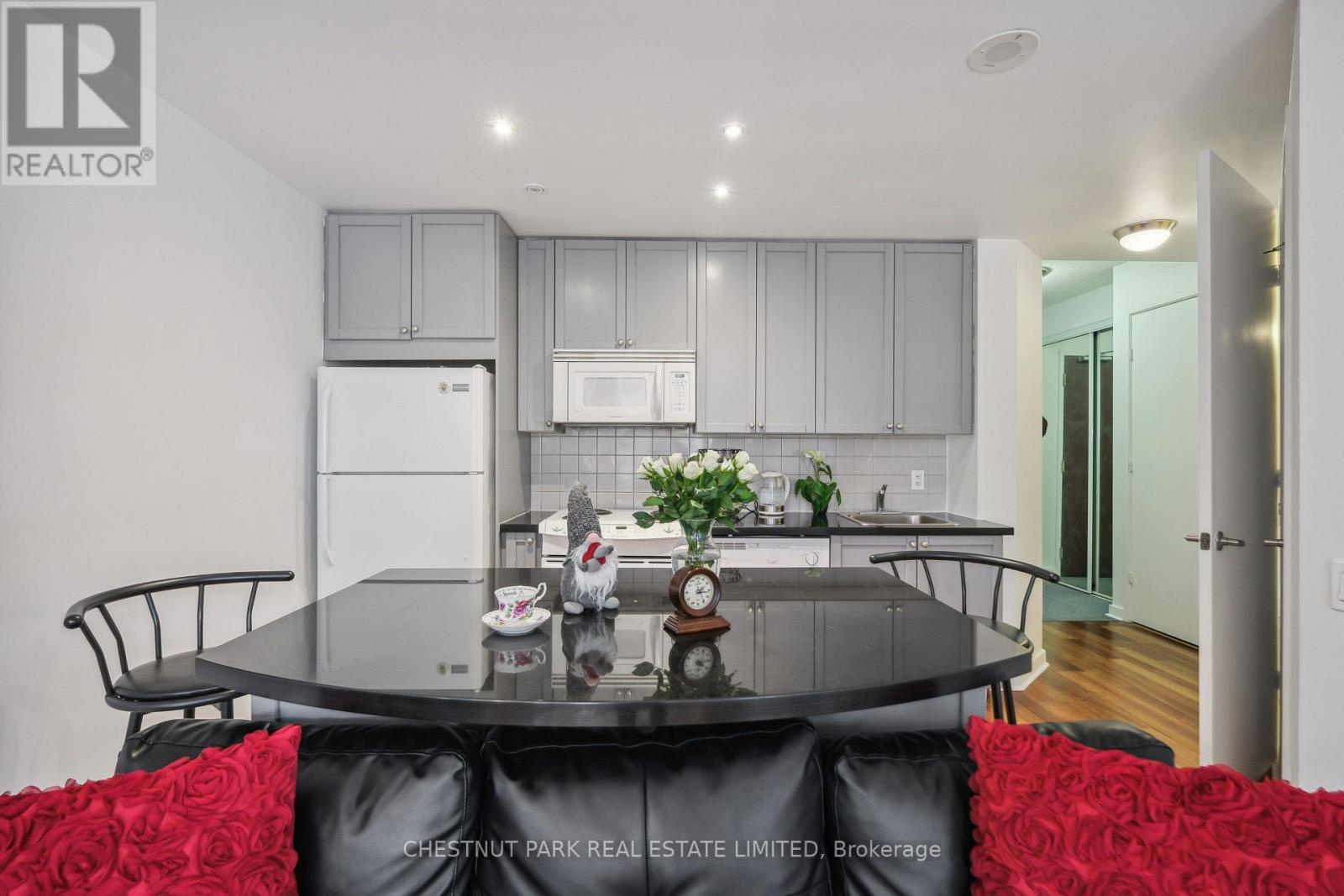 1014 - 85 Bloor Street E, Toronto (church-yonge Corridor), Ontario