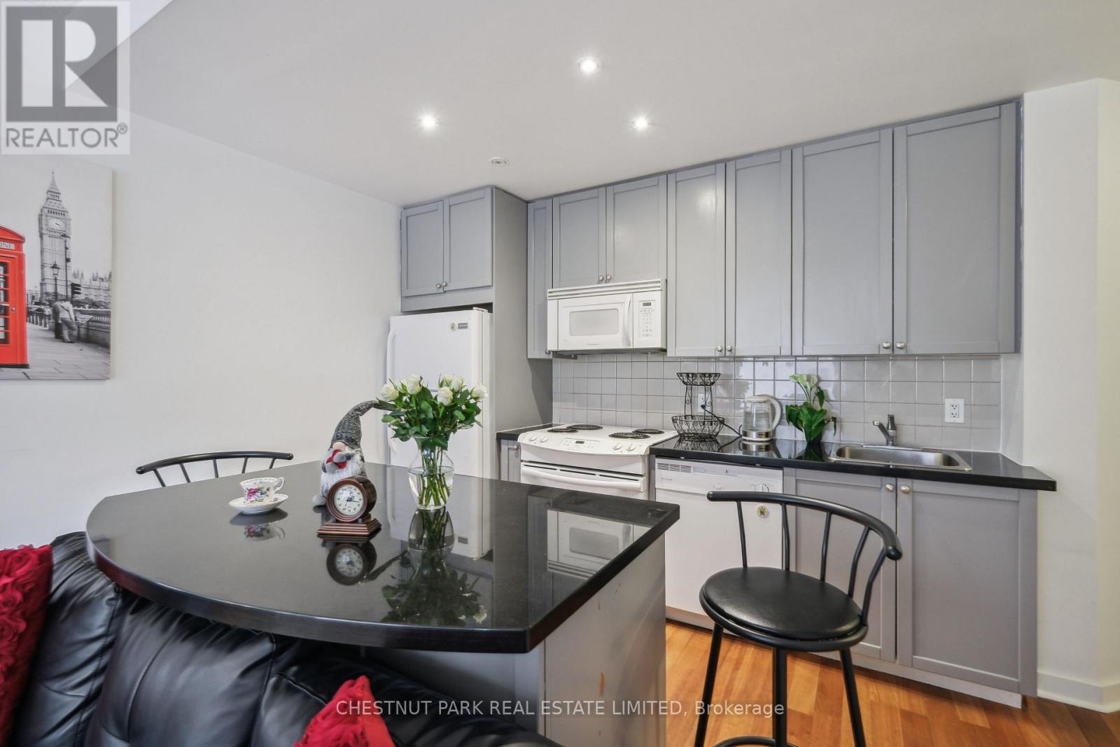 1014 - 85 Bloor Street E, Toronto (church-yonge Corridor), Ontario