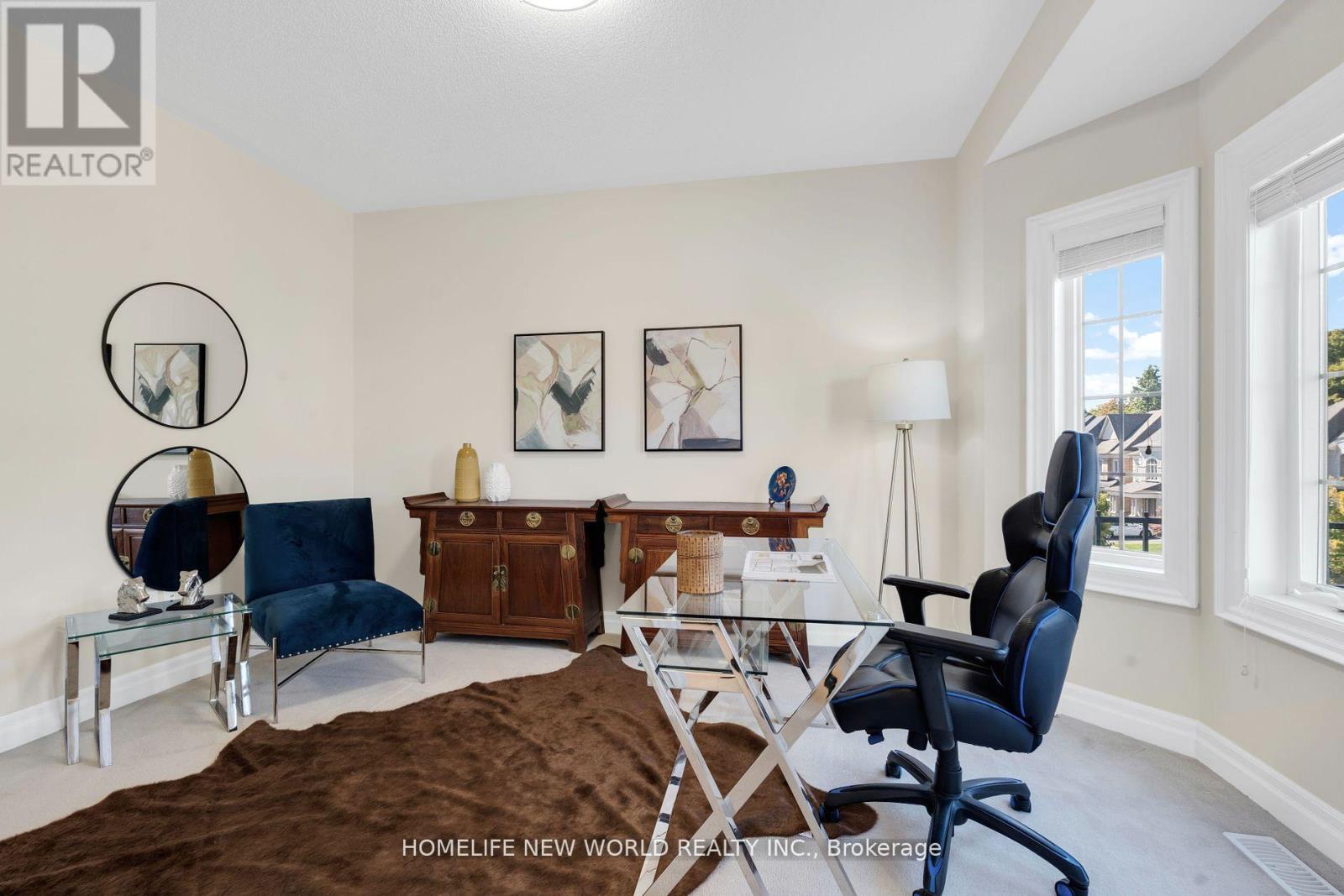 36 Strawbridge Farm Drive, Aurora (aurora Grove), Ontario