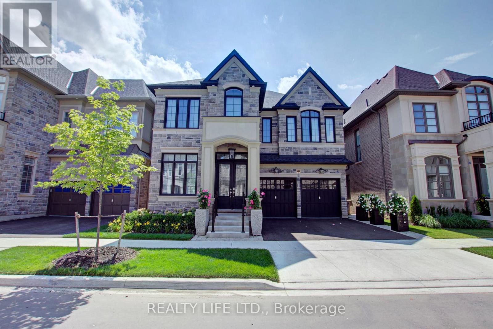 3140 Daniel Way, Oakville (go Glenorchy), Ontario