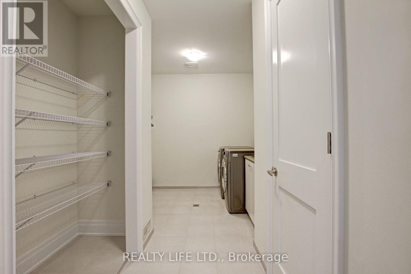 3140 Daniel Way, Oakville (go Glenorchy), Ontario