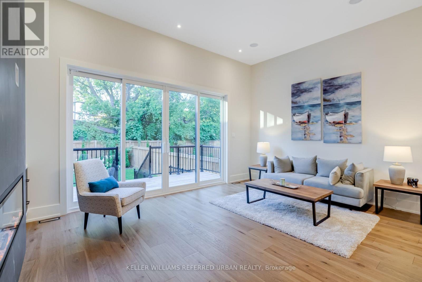 62 Ash Crescent, Toronto (long Branch), Ontario