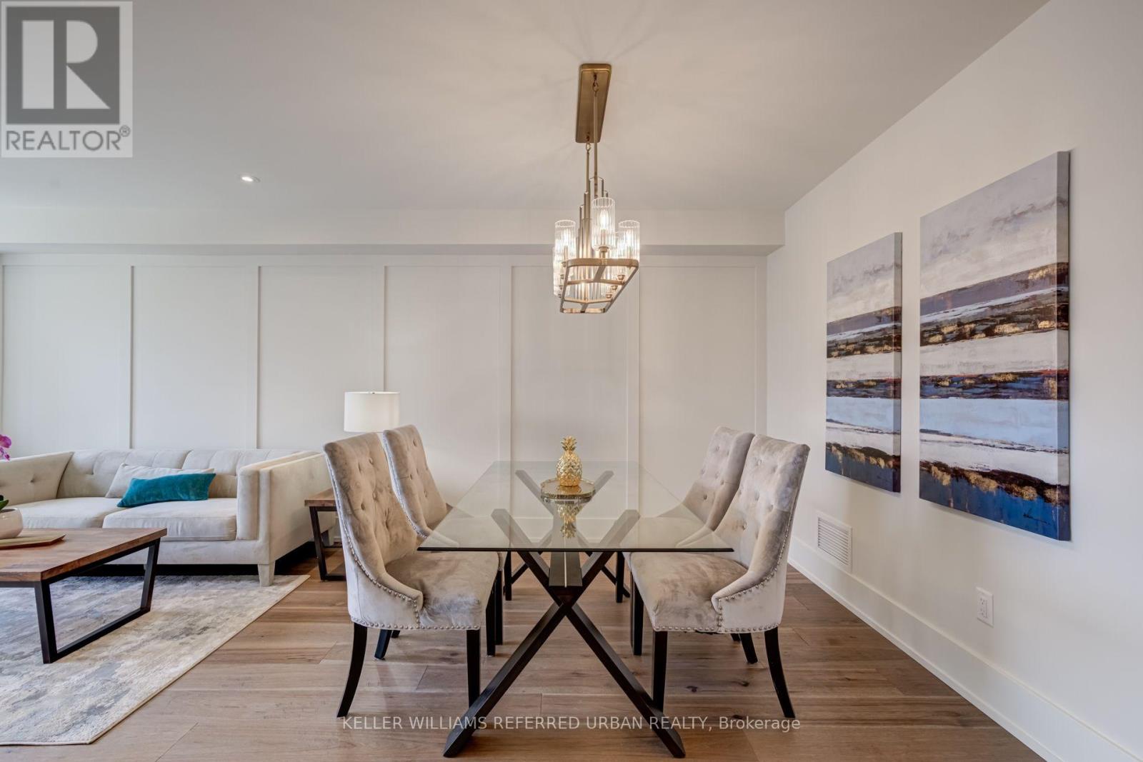 62 Ash Crescent, Toronto (long Branch), Ontario