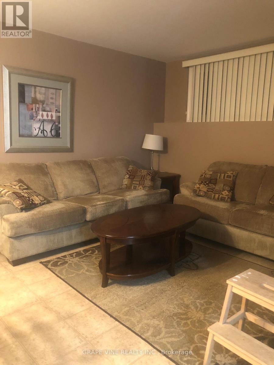 35 Cloverloft Court, Ottawa, Ontario