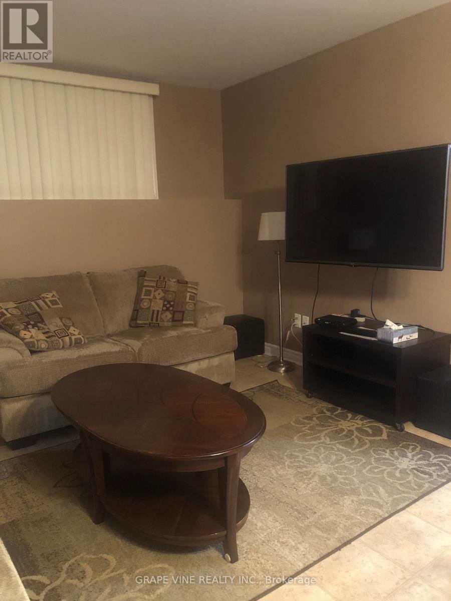 35 Cloverloft Court, Ottawa, Ontario