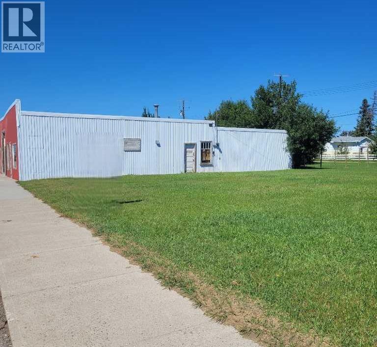 7 Railway Avenue W, Arrowwood, Alberta