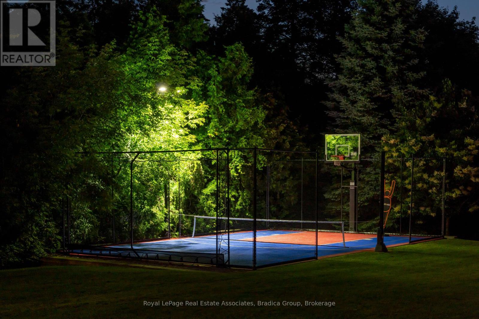 19 Lorraine Gardens, Toronto (islington-city Centre West), Ontario