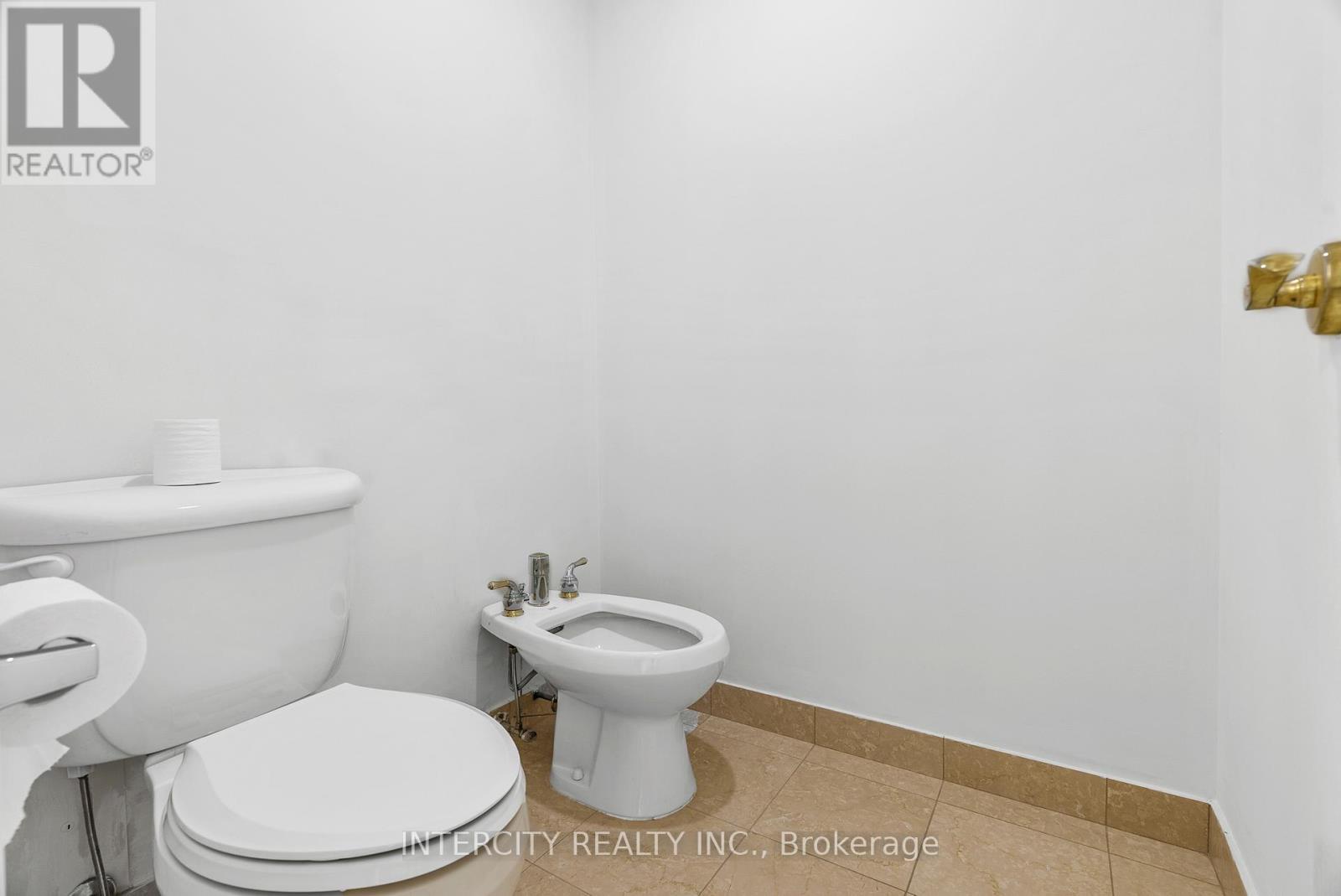 607 - 1 Cordoba Drive, Vaughan (lakeview Estates), Ontario