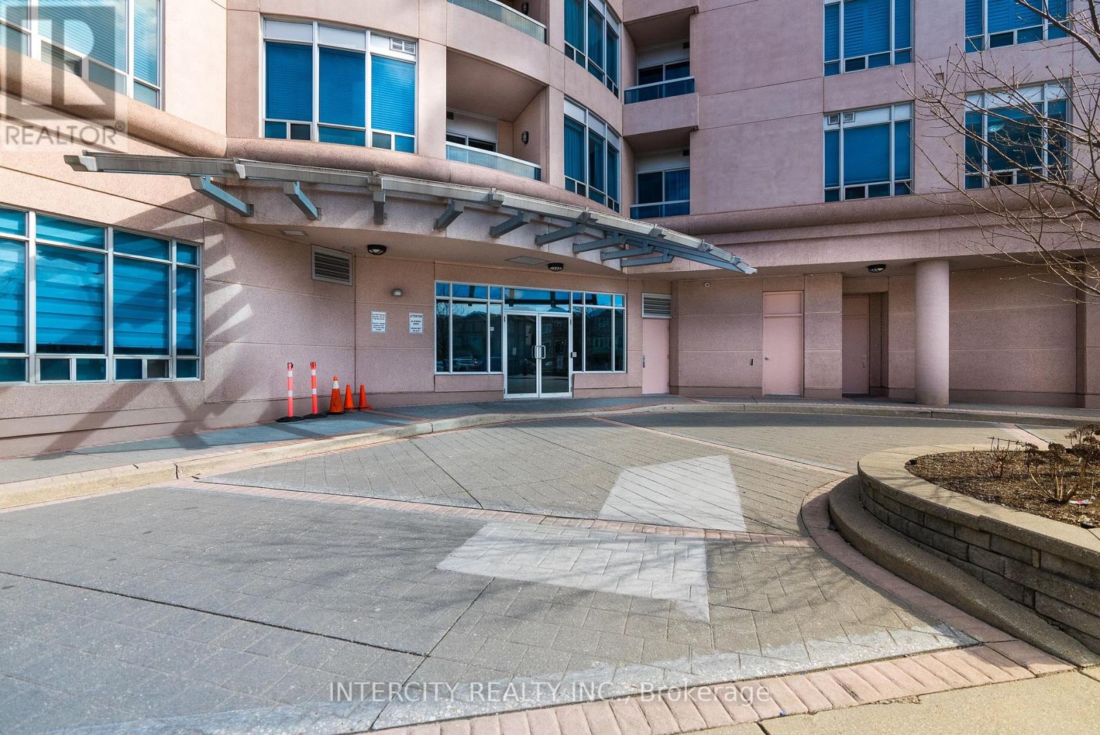 607 - 1 Cordoba Drive, Vaughan (lakeview Estates), Ontario