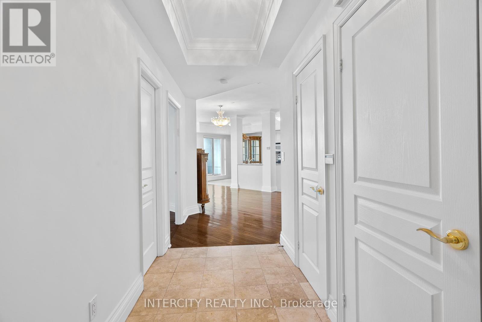 607 - 1 Cordoba Drive, Vaughan (lakeview Estates), Ontario