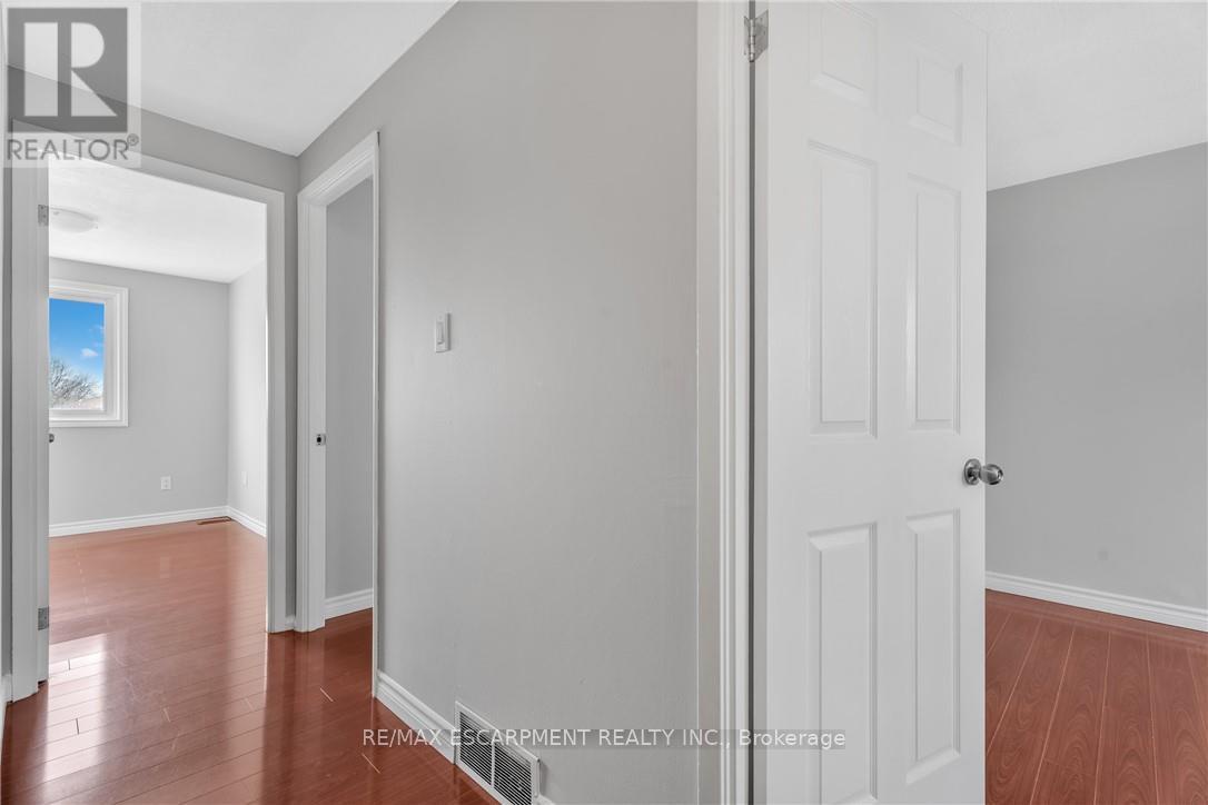 3 - 1025 Upper Gage Avenue, Hamilton (berrisfield), Ontario