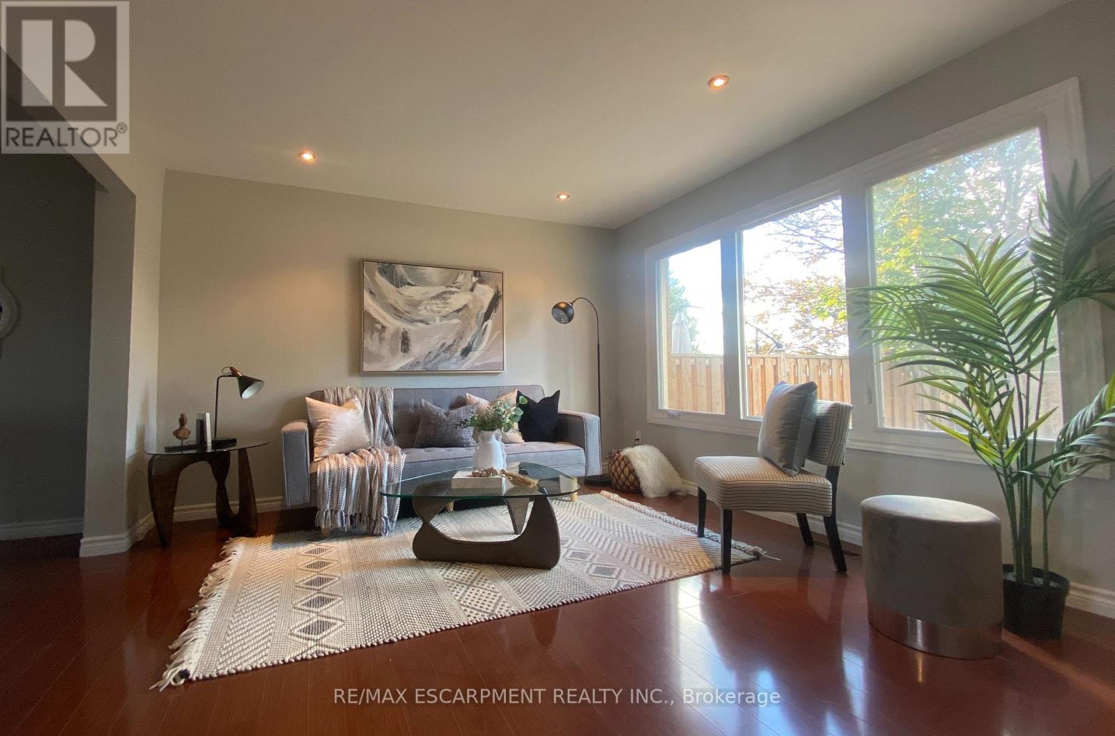 3 - 1025 Upper Gage Avenue, Hamilton (berrisfield), Ontario