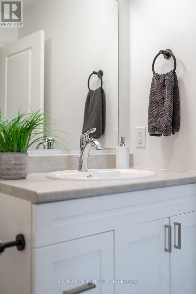 36 Campbell Crescent, Prince Edward County (picton Ward), Ontario