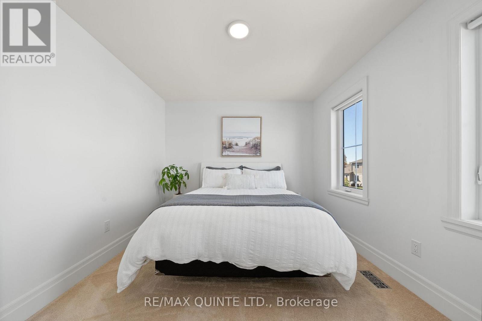 36 Campbell Crescent, Prince Edward County (picton Ward), Ontario