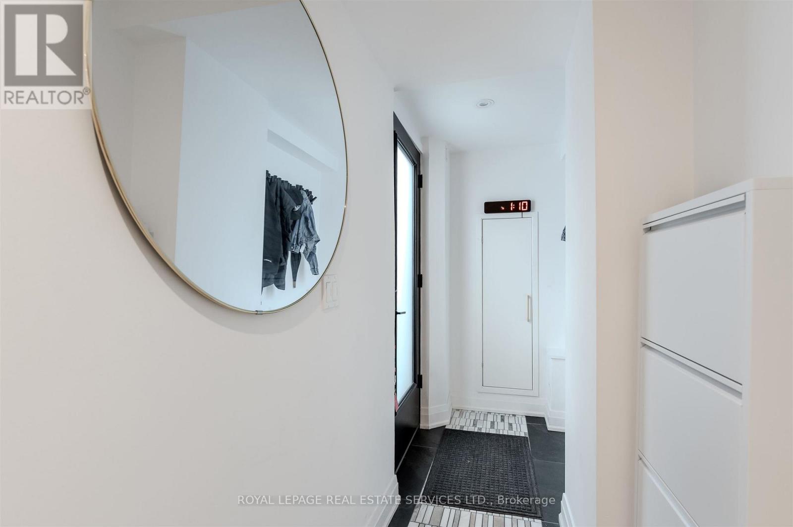 18 Milton Street, Toronto (mimico), Ontario