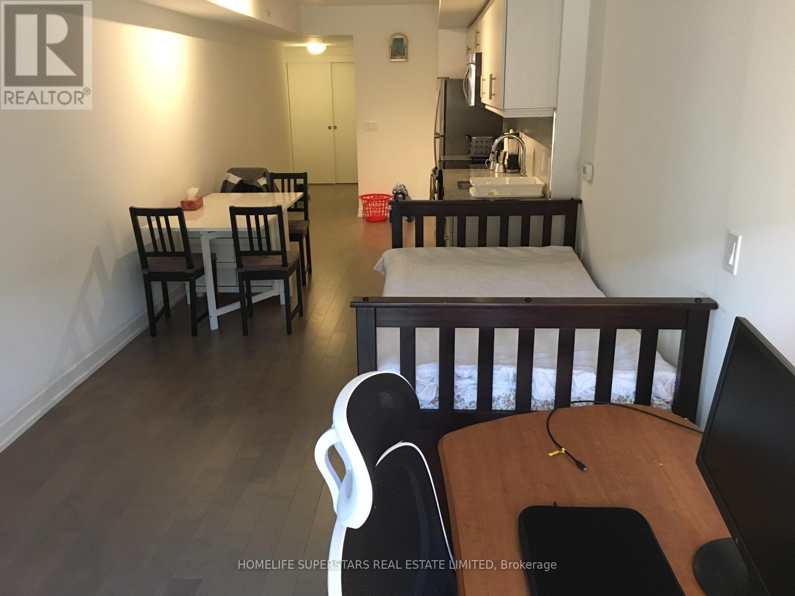 305 - 10 Willison Square N, Toronto (kensington-chinatown), Ontario