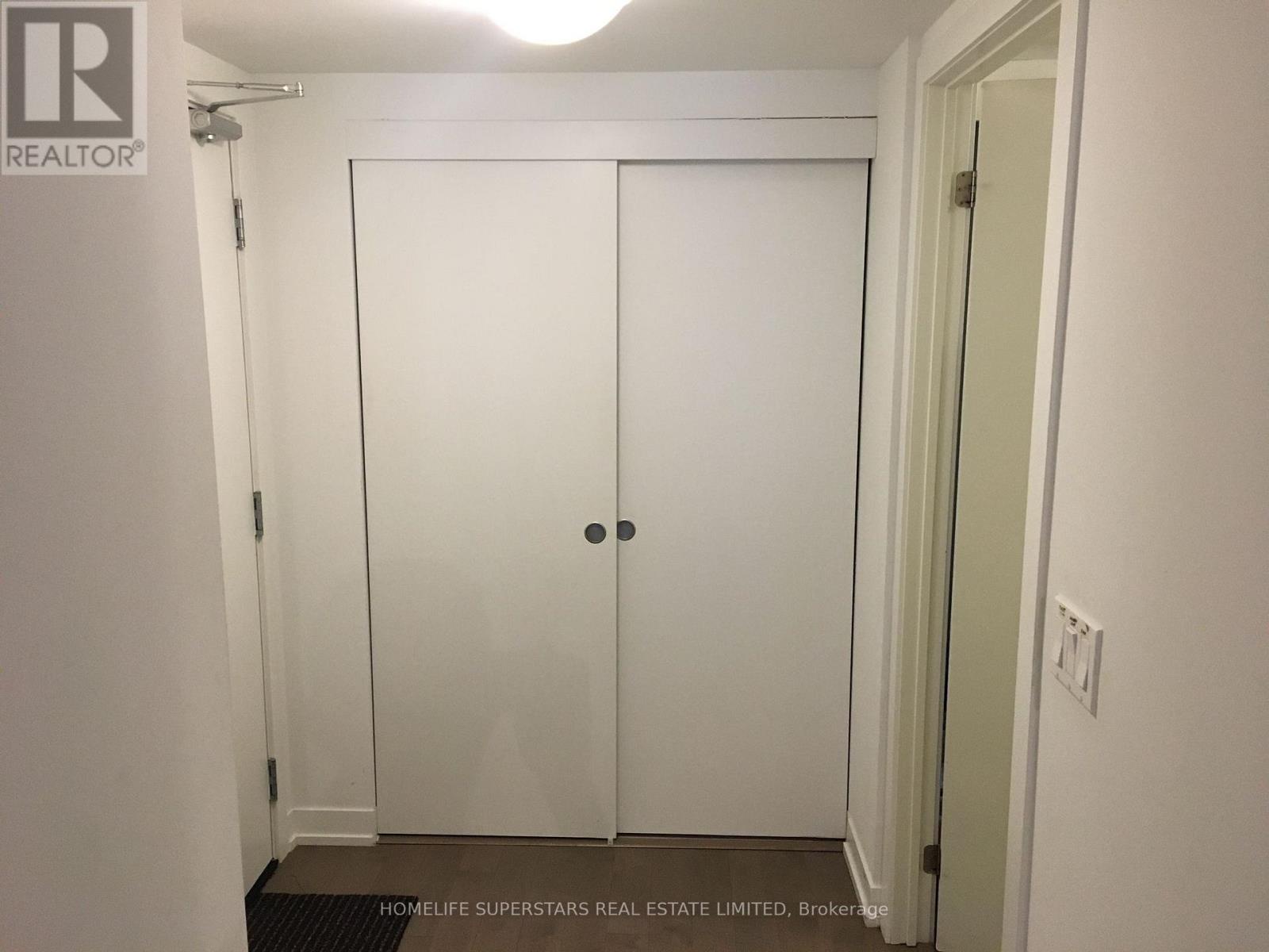 305 - 10 Willison Square N, Toronto (kensington-chinatown), Ontario