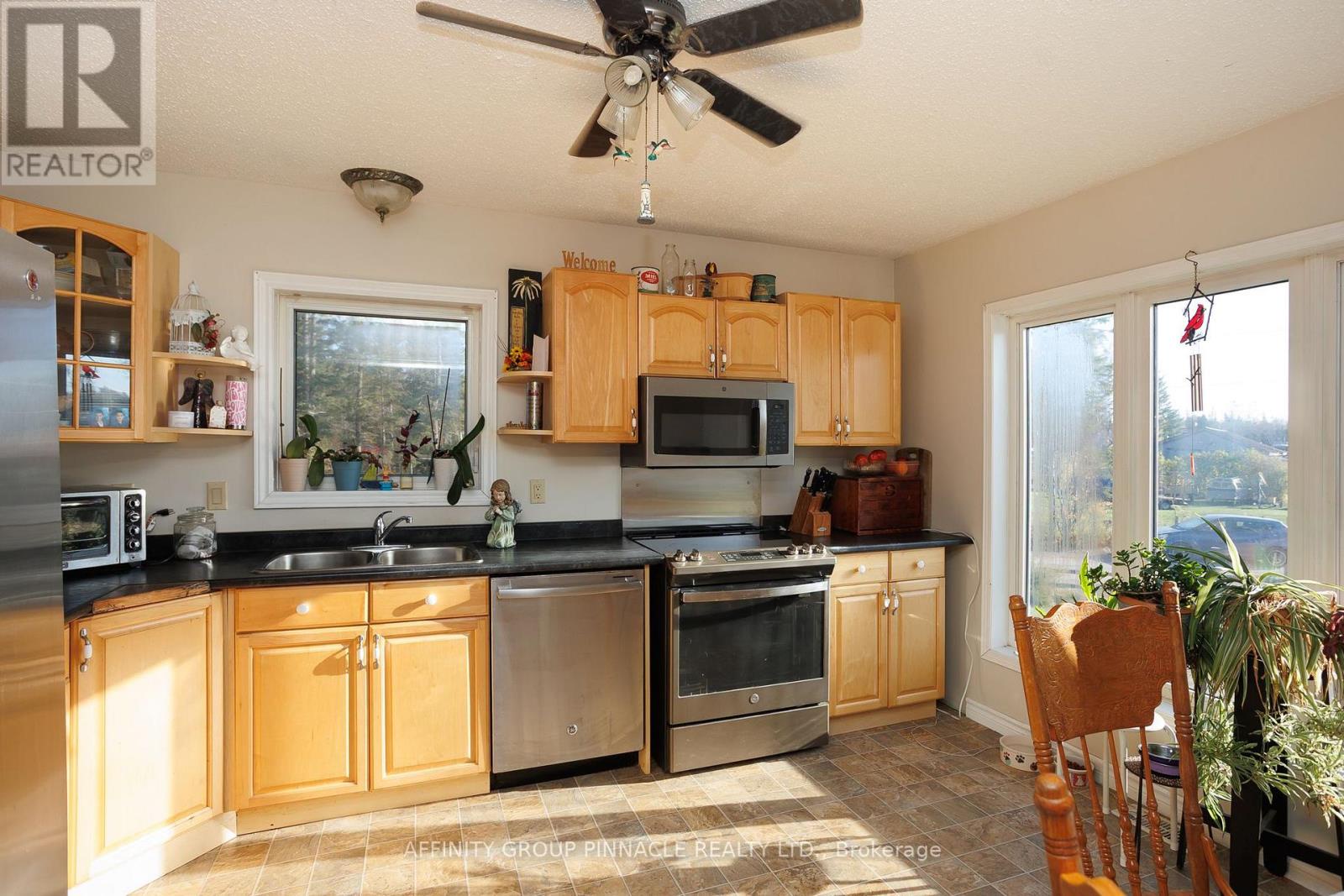 18 Summerside Road, Kawartha Lakes (coboconk), Ontario