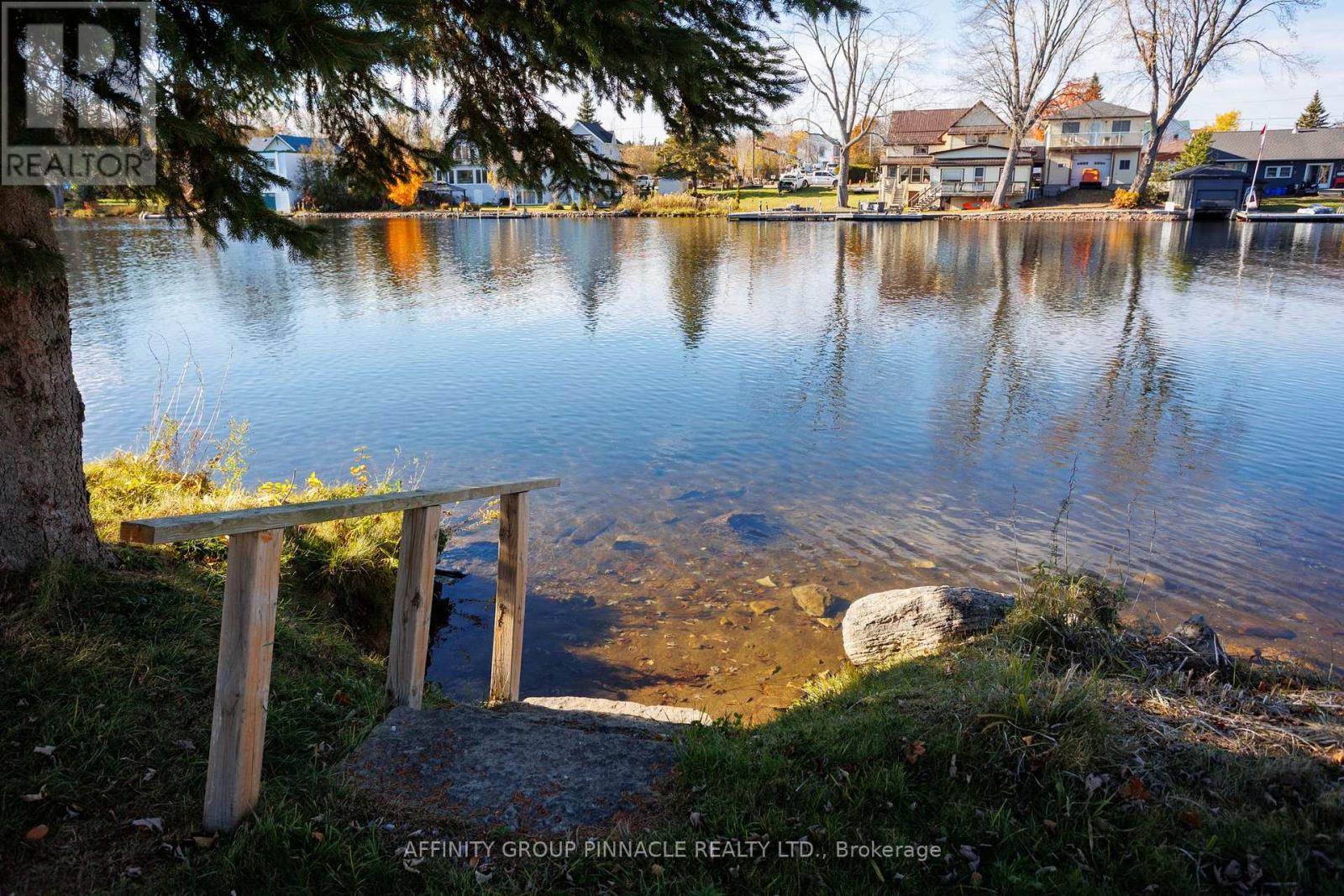 18 Summerside Road, Kawartha Lakes (coboconk), Ontario