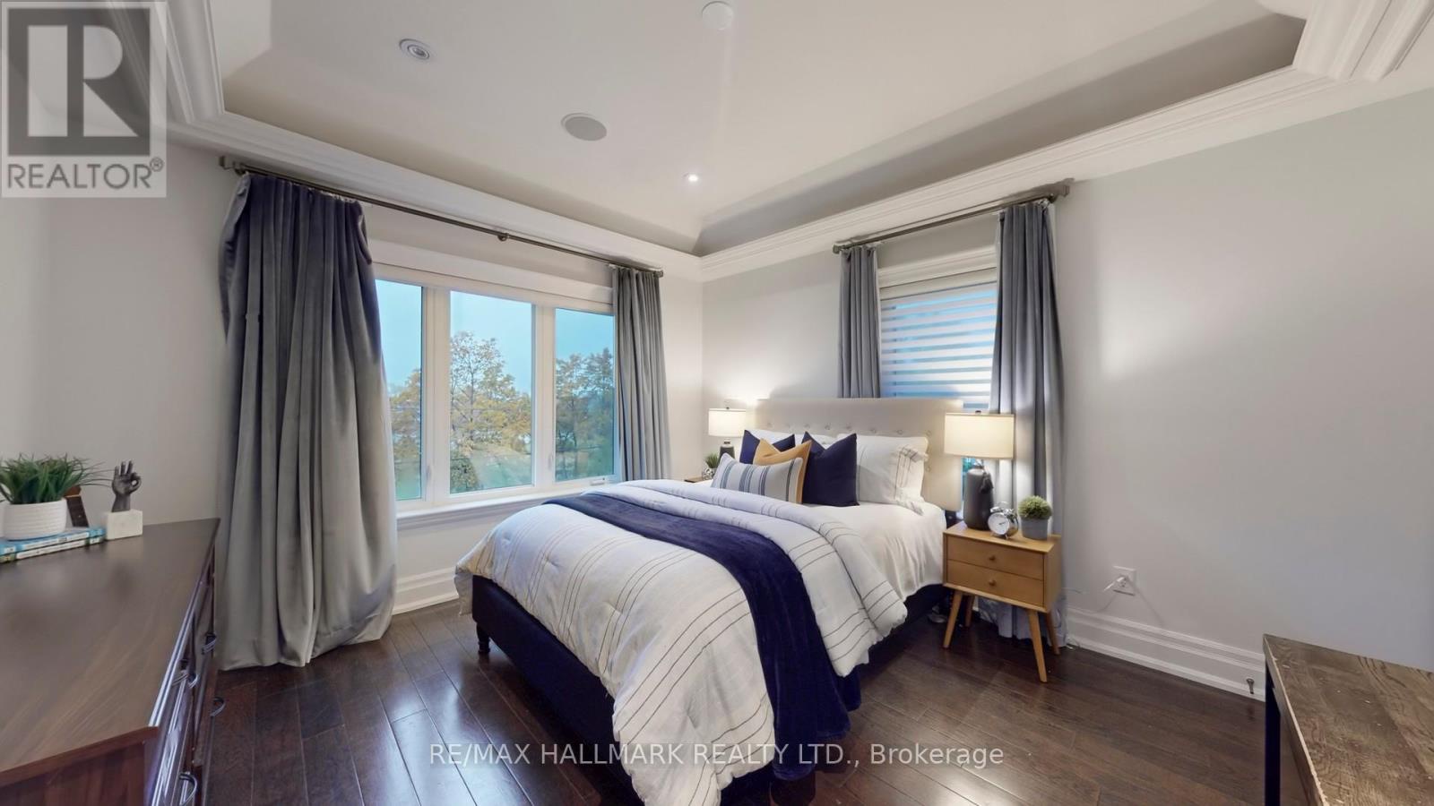 204 Maple Leaf Drive, Toronto (rustic), Ontario