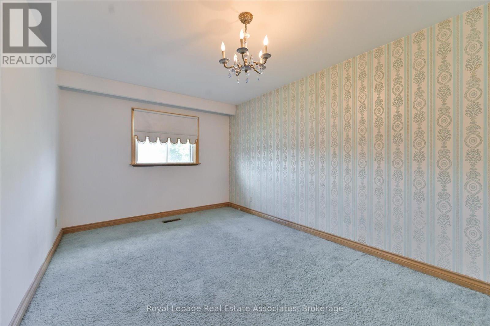 135 Jay Street, Toronto (maple Leaf), Ontario