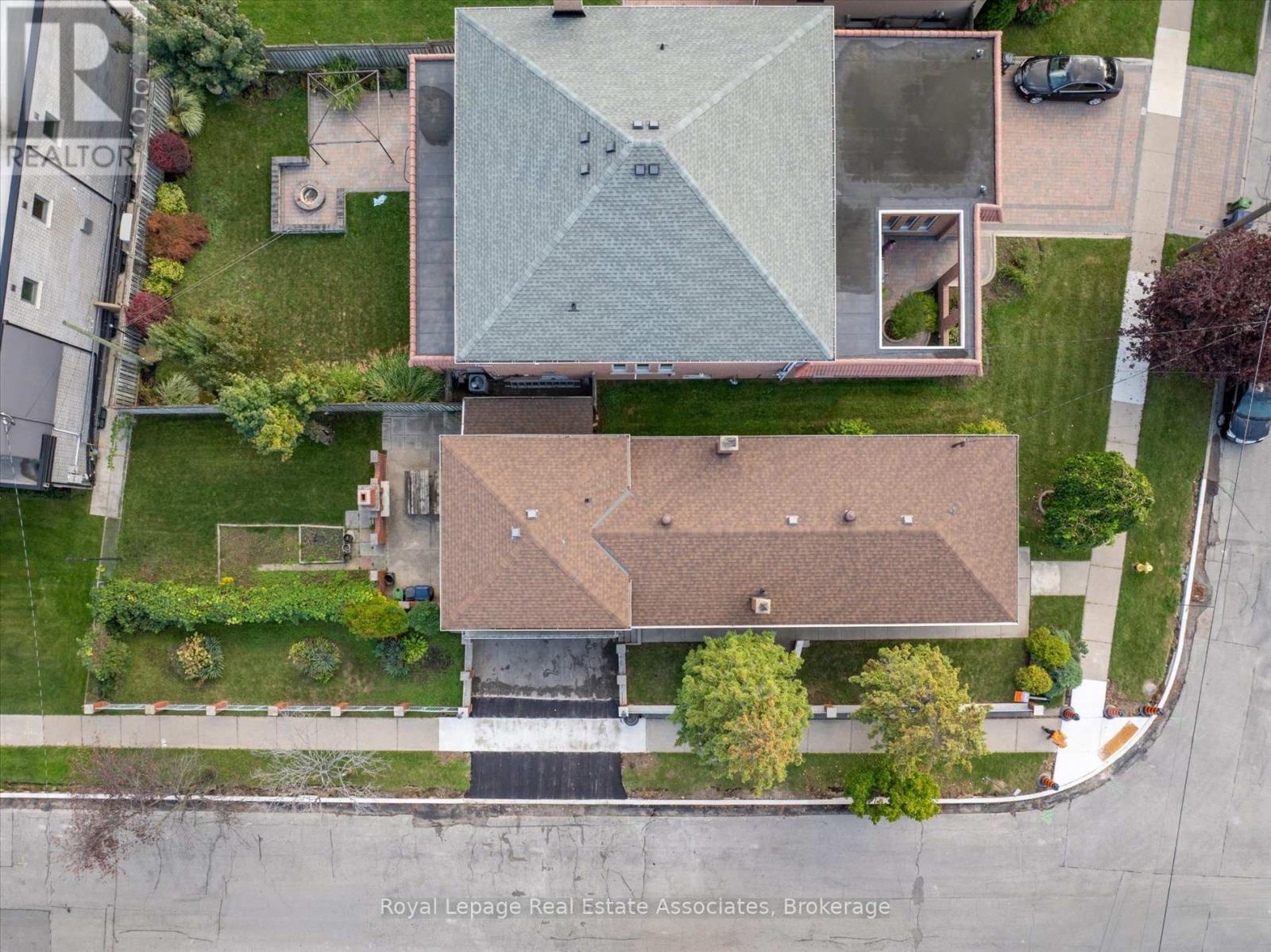 135 Jay Street, Toronto (maple Leaf), Ontario