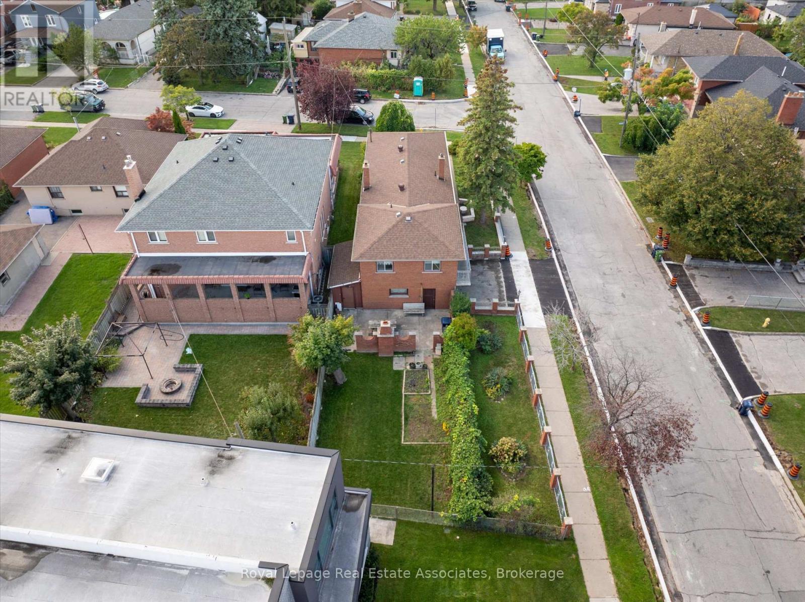 135 Jay Street, Toronto (maple Leaf), Ontario