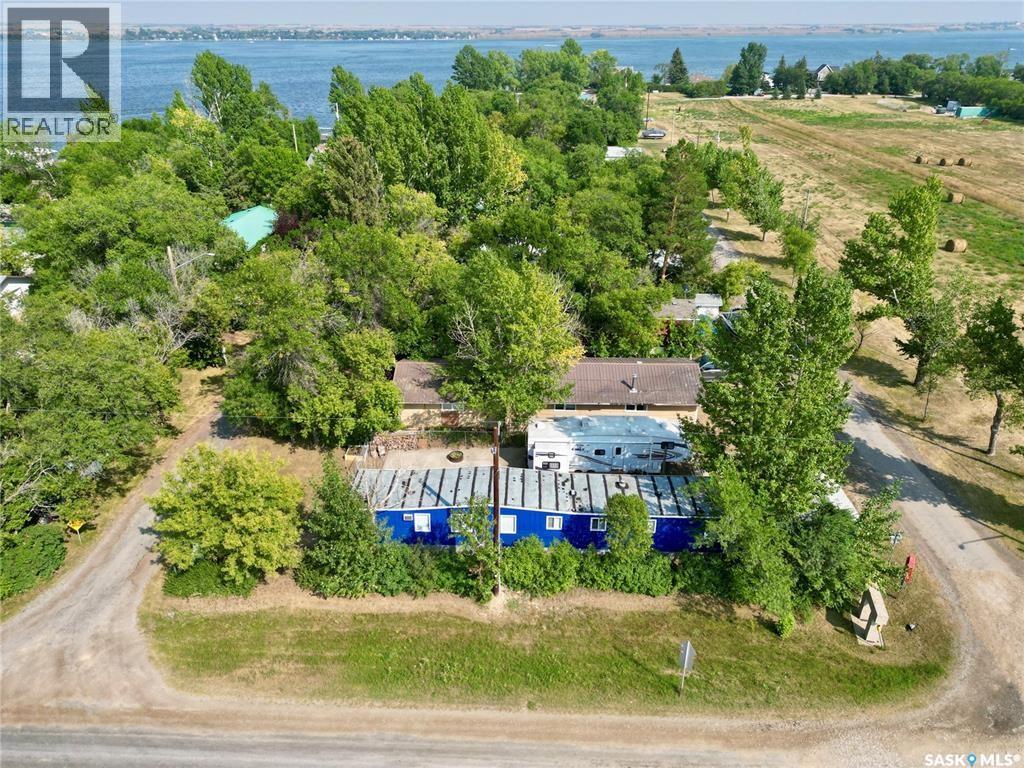 390 Metz Avenue, Wee Too Beach, Saskatchewan