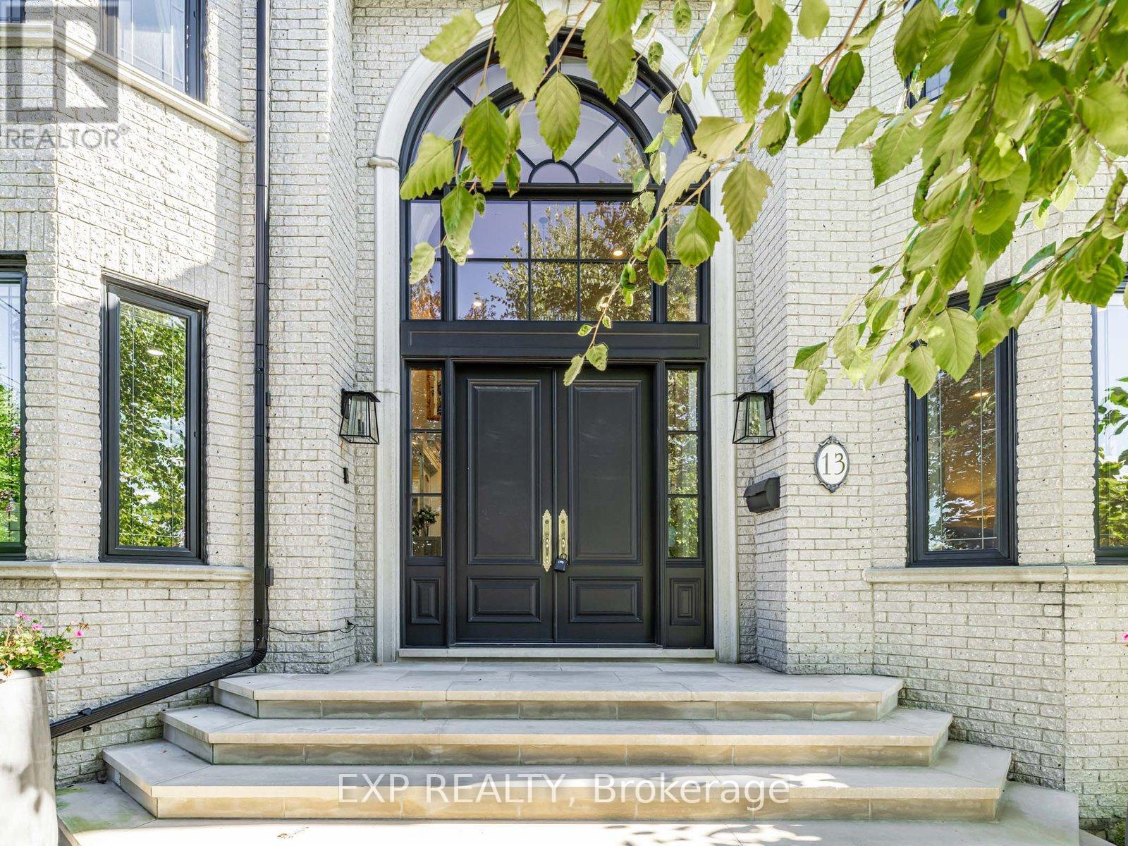 13 Bourdon Avenue, Toronto (rustic), Ontario