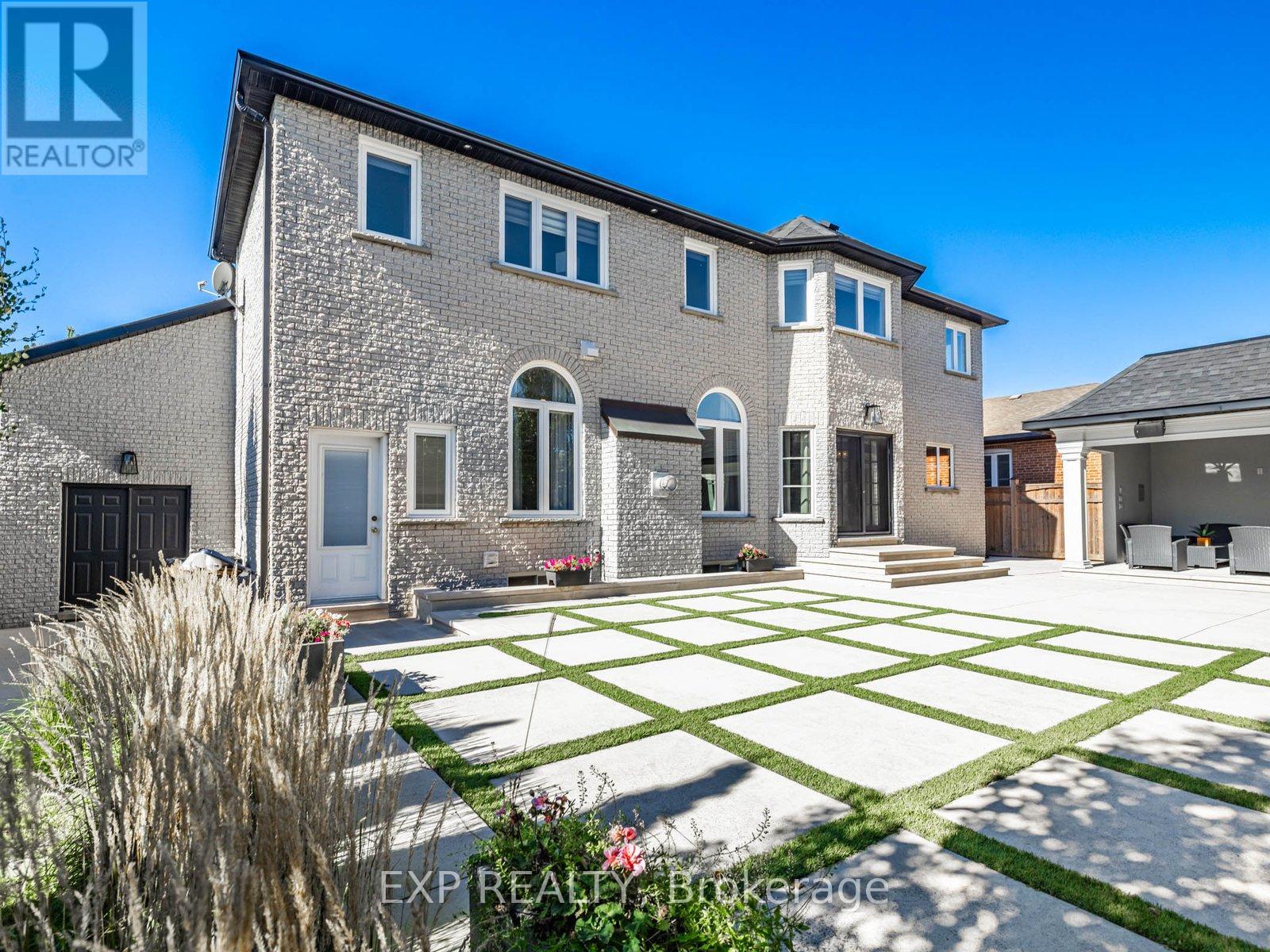 13 Bourdon Avenue, Toronto (rustic), Ontario