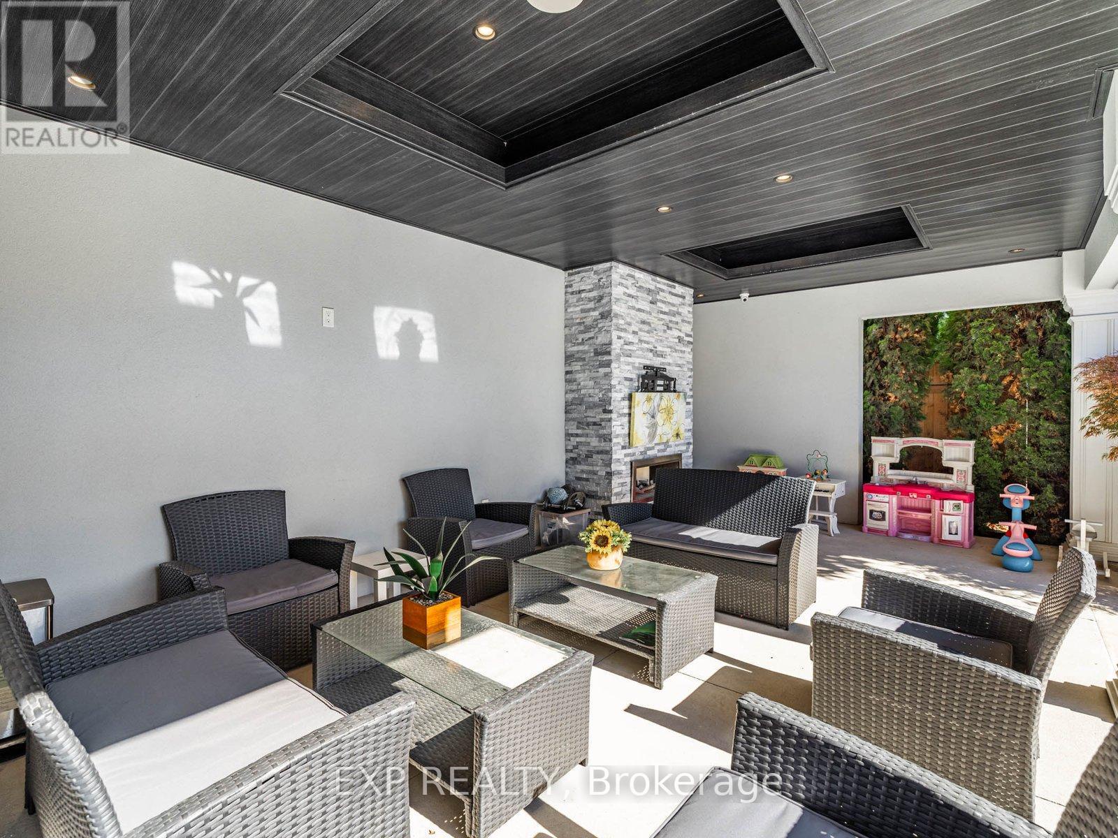 13 Bourdon Avenue, Toronto (rustic), Ontario