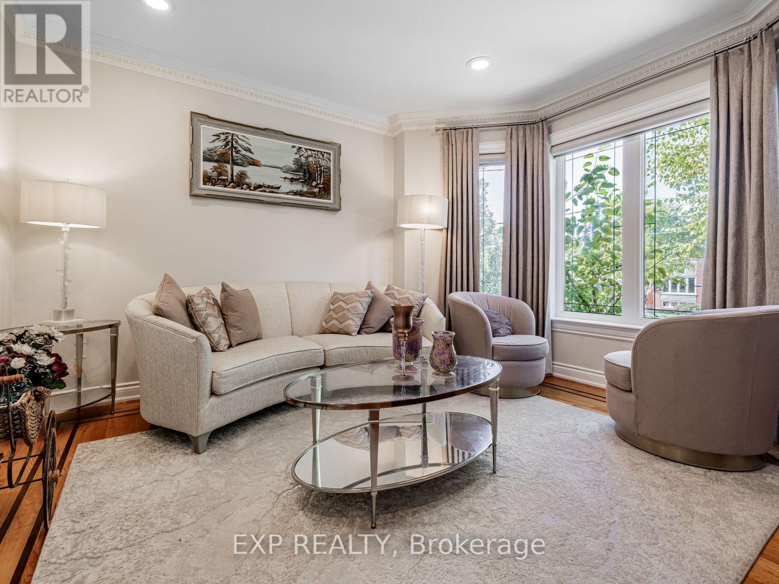 13 Bourdon Avenue, Toronto (rustic), Ontario