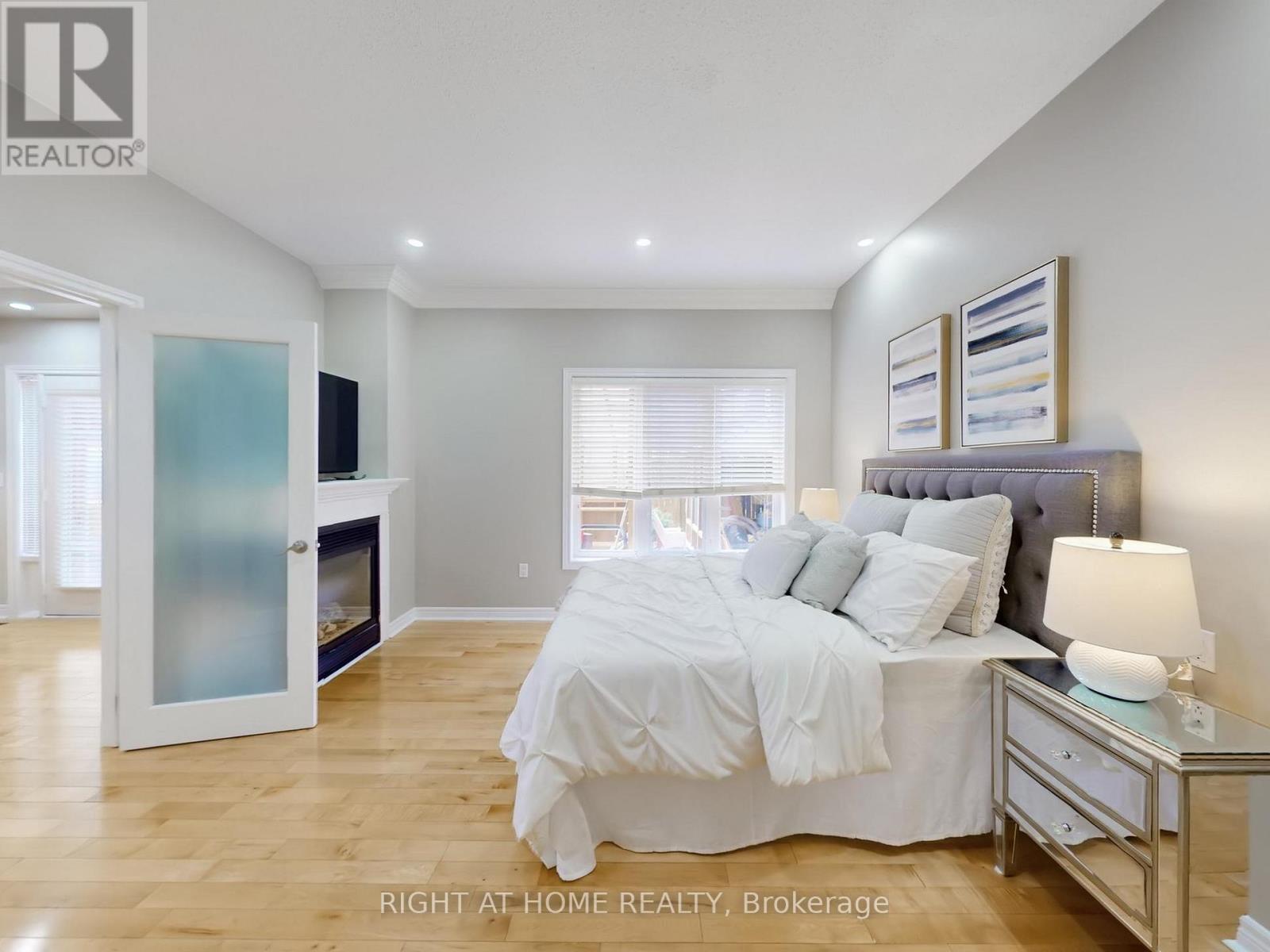 3585 Stonecutter Crescent, Mississauga (churchill Meadows), Ontario