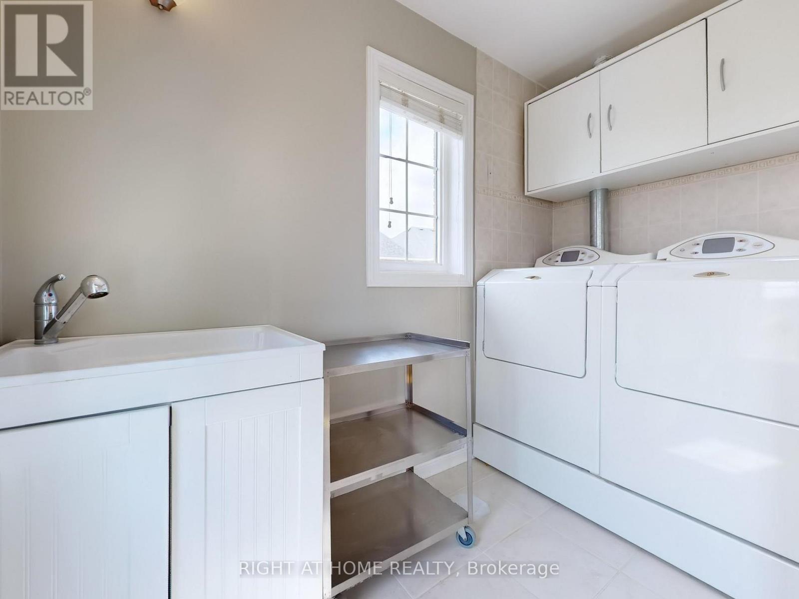 3585 Stonecutter Crescent, Mississauga (churchill Meadows), Ontario