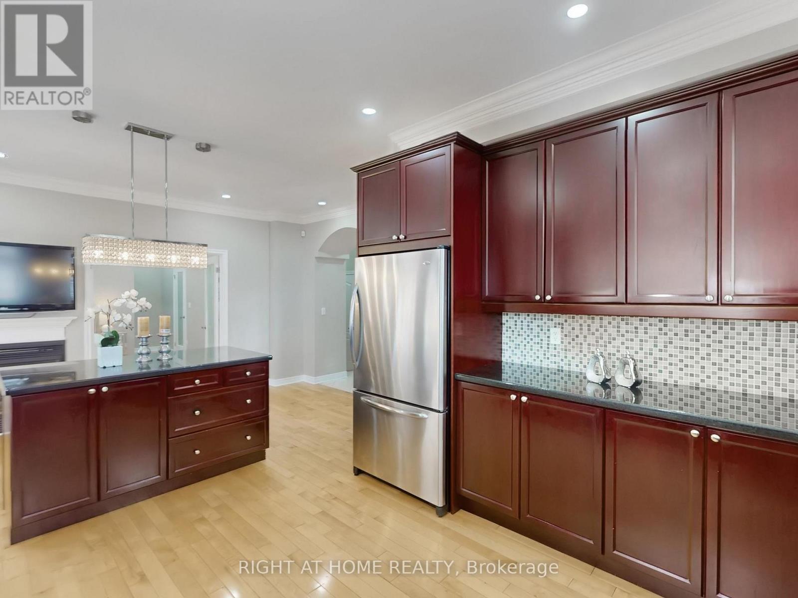 3585 Stonecutter Crescent, Mississauga (churchill Meadows), Ontario