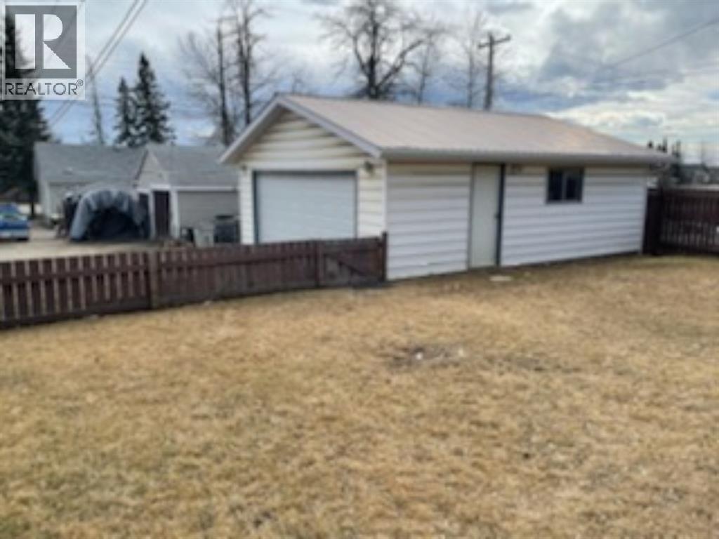 4725 5 Ave, Edson, Alberta