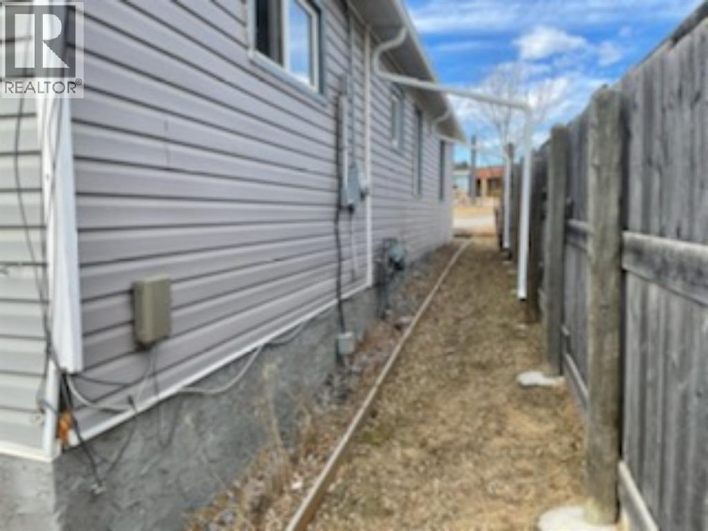 4725 5 Ave, Edson, Alberta