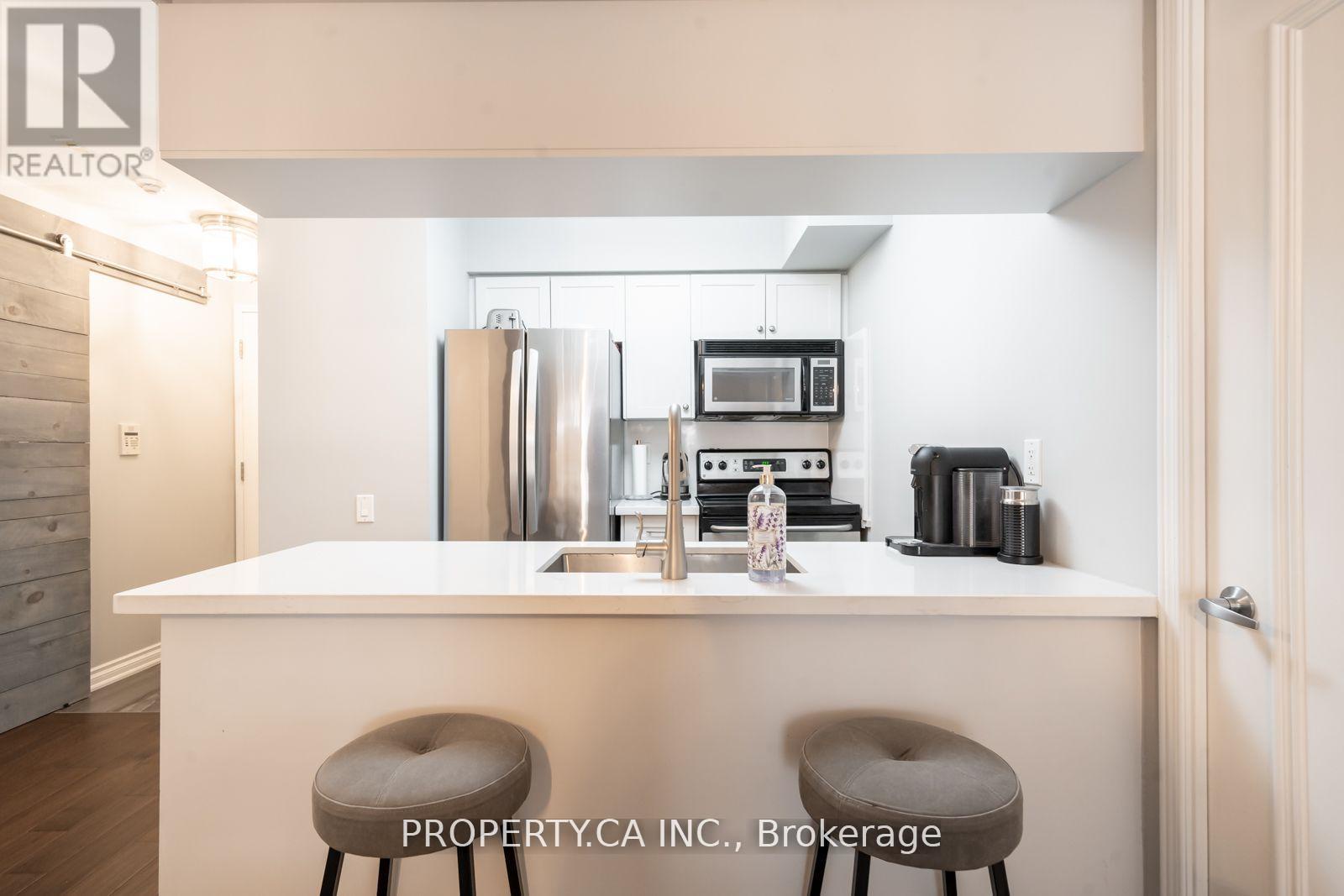 202 - 60 St Clair Avenue W, Toronto (yonge-st. Clair), Ontario