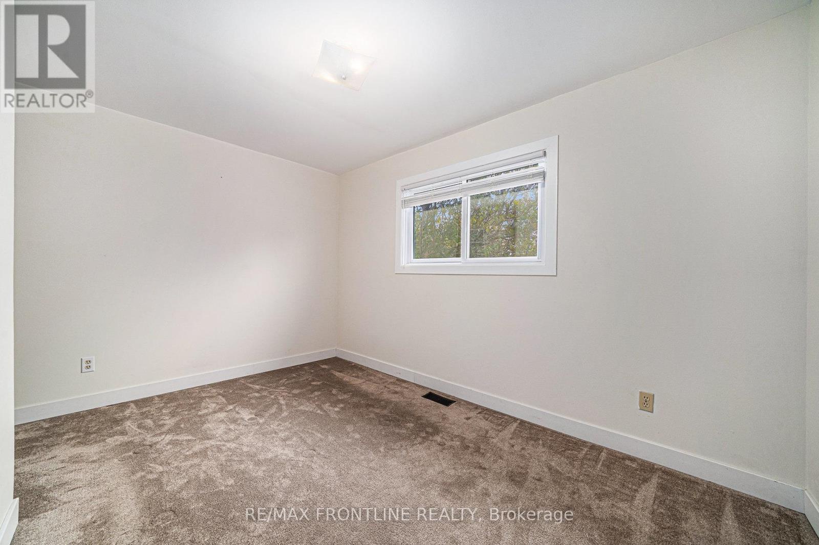 12 Morgan Avenue, Perth, Ontario