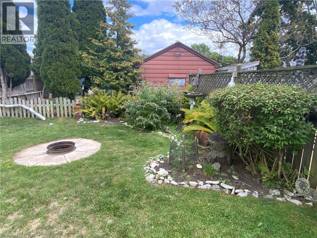 25 First Avenue, Long Point, Ontario