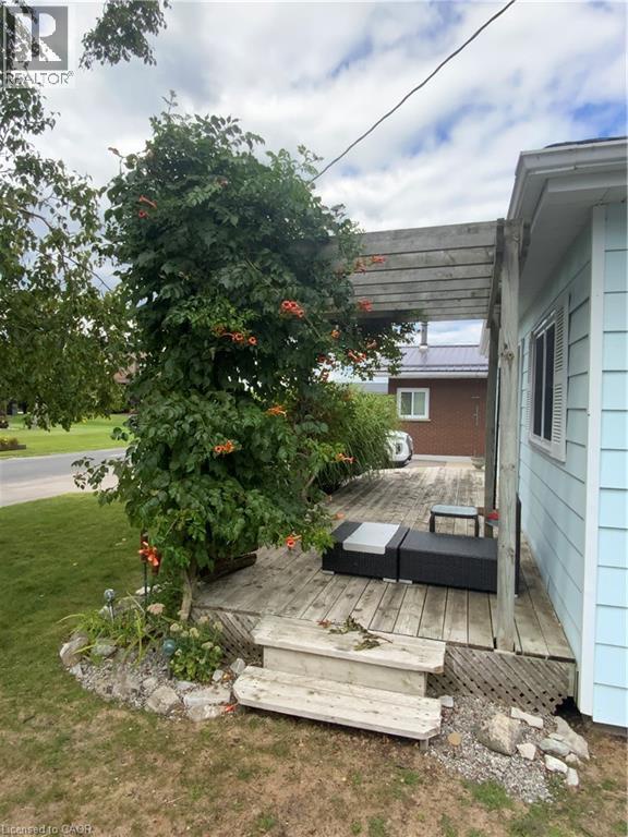 25 First Avenue, Long Point, Ontario