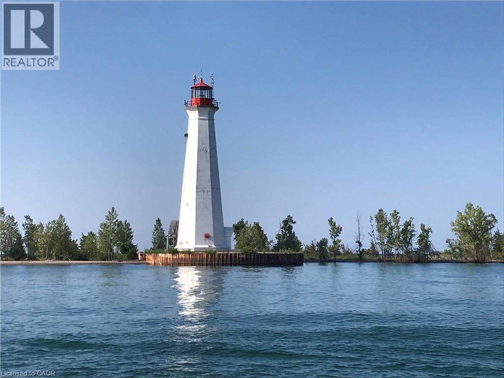 25 First Avenue, Long Point, Ontario