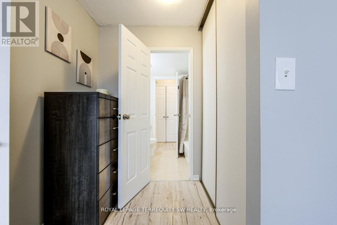 933 - 222 The Esplanade, Toronto (waterfront Communities), Ontario