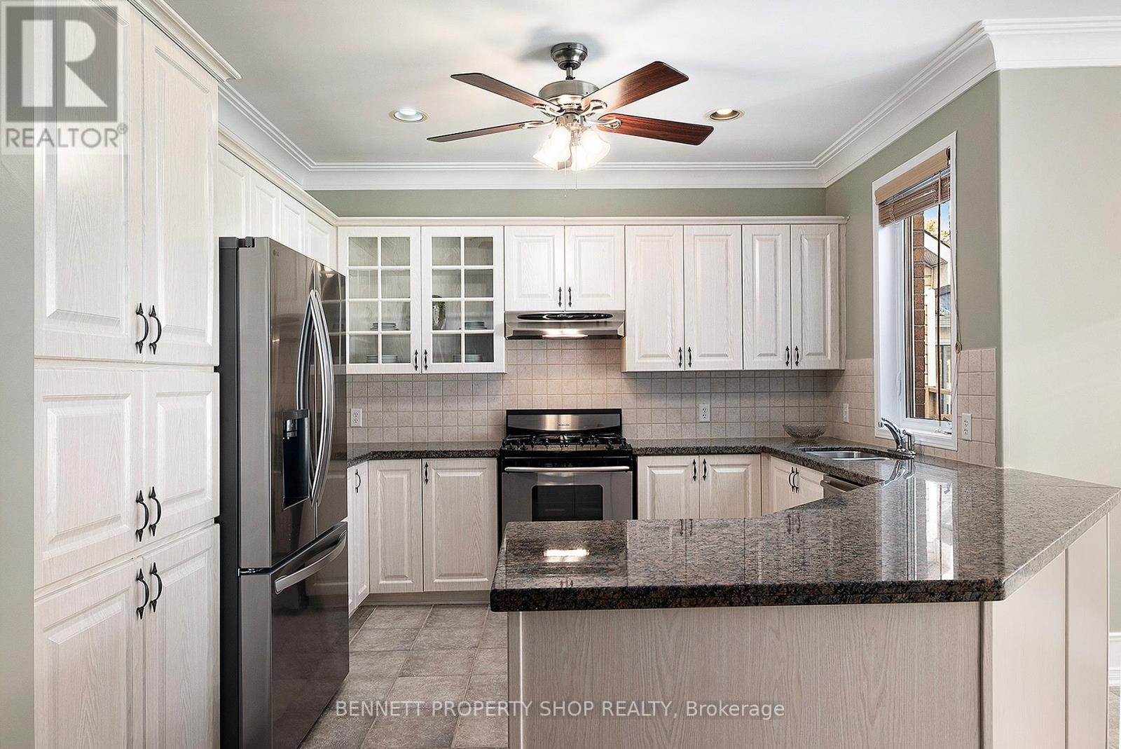 18 Tierney Drive, Ottawa, Ontario