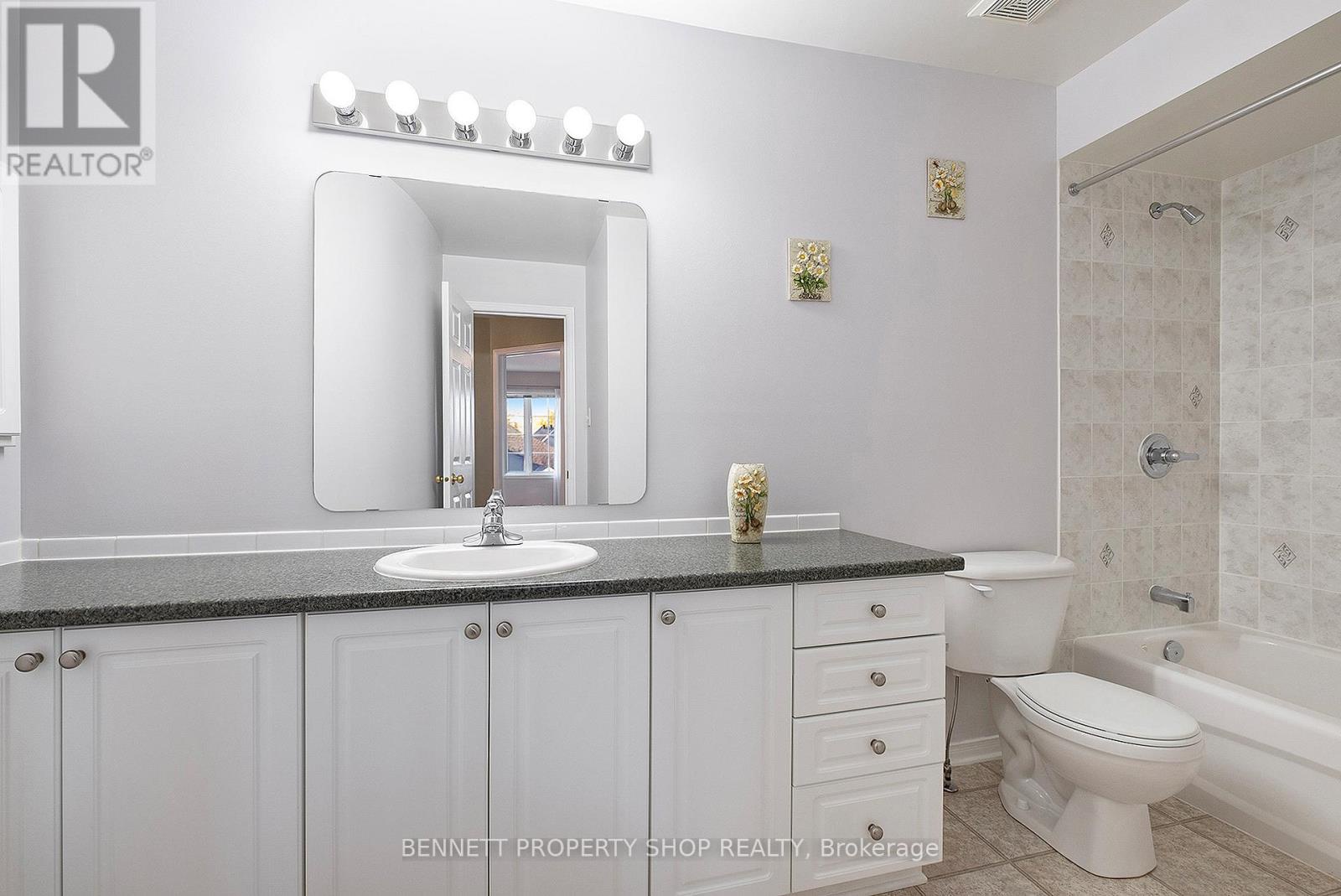 18 Tierney Drive, Ottawa, Ontario