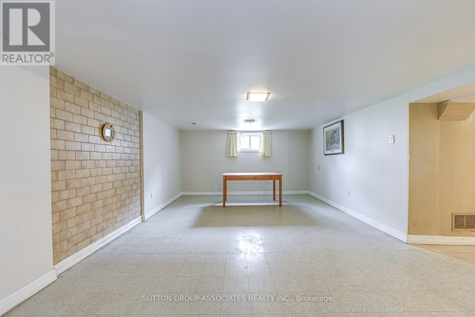 136 Anthony Road, Toronto (downsview-roding-cfb), Ontario